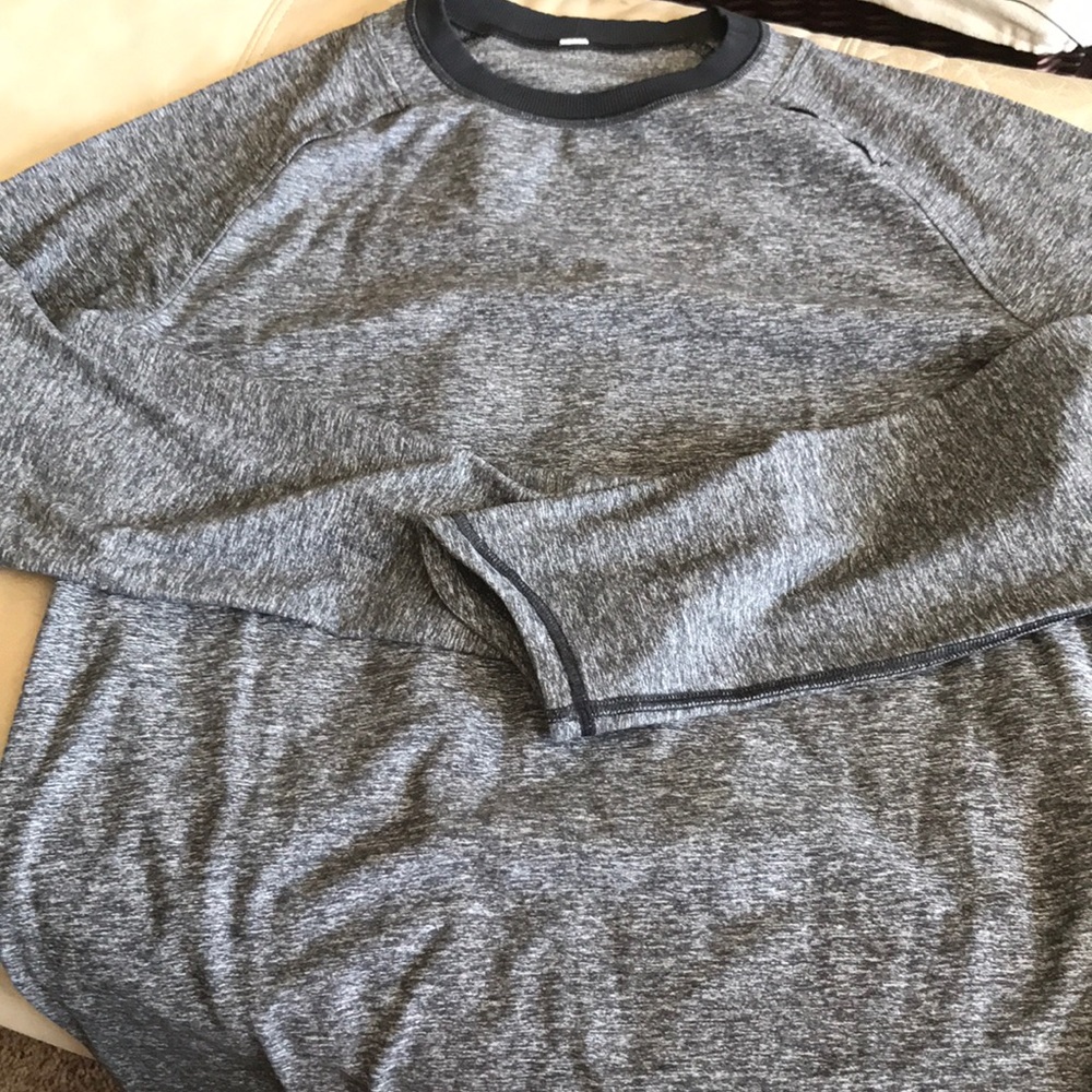Men’s Lululemon long-sleeve shirt